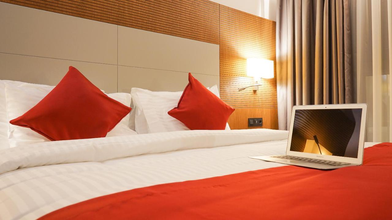 Star Land Hotel Bastos Yaoundé Eksteriør billede