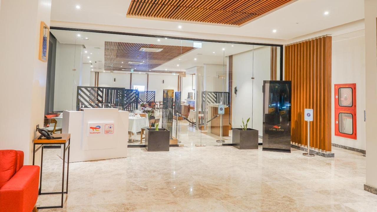 Star Land Hotel Bastos Yaoundé Eksteriør billede