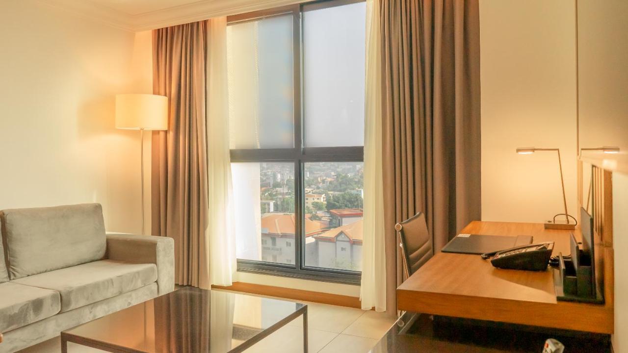 Star Land Hotel Bastos Yaoundé Eksteriør billede