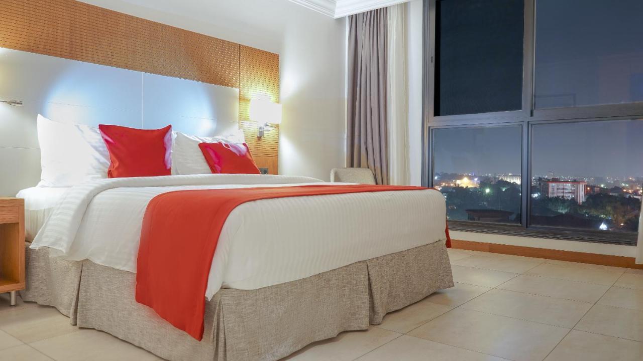 Star Land Hotel Bastos Yaoundé Eksteriør billede