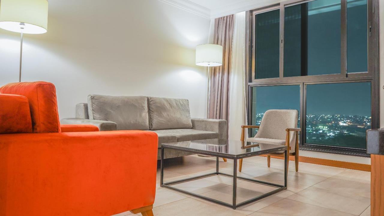 Star Land Hotel Bastos Yaoundé Eksteriør billede
