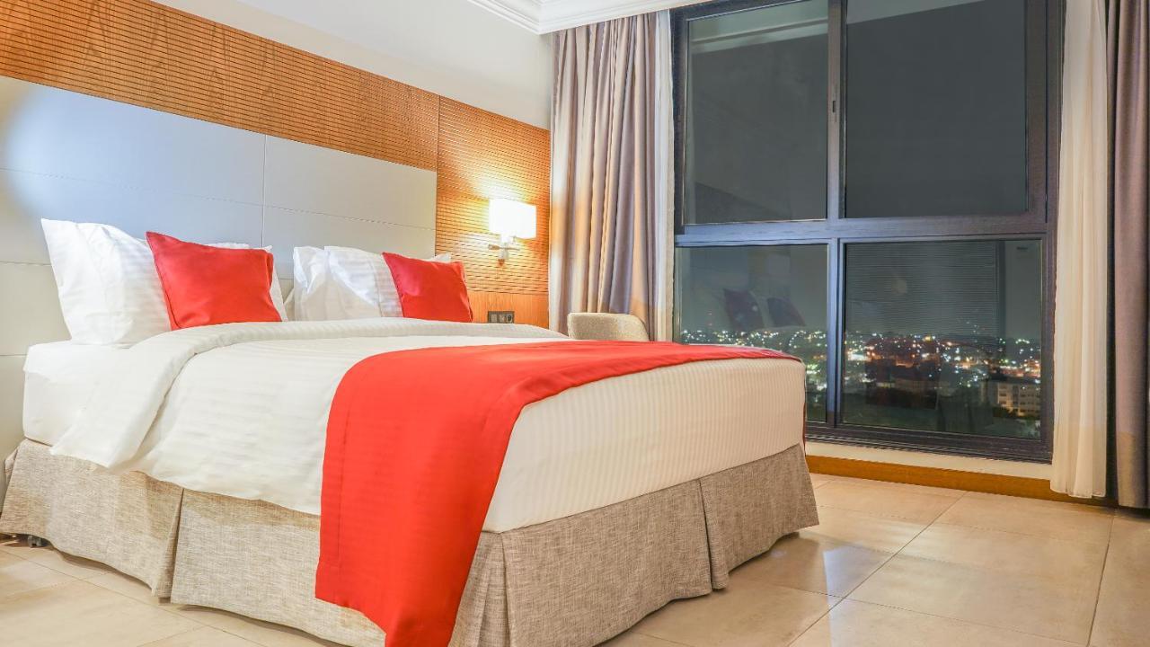 Star Land Hotel Bastos Yaoundé Eksteriør billede