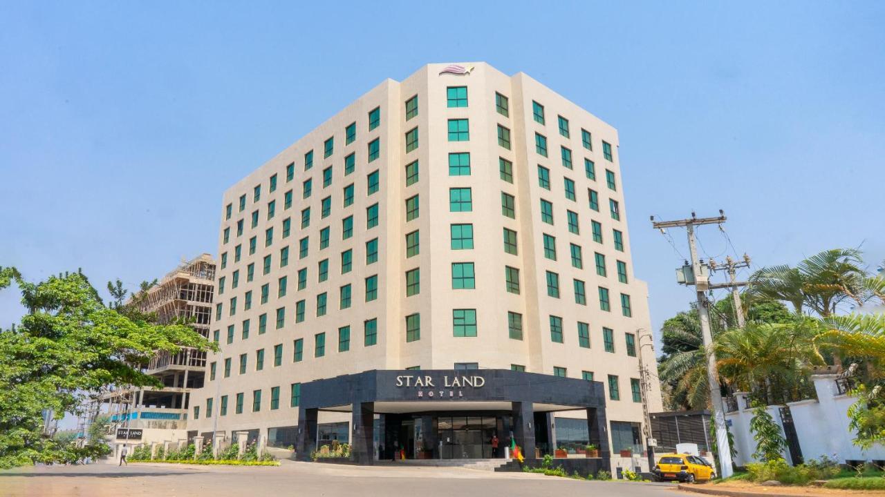 Star Land Hotel Bastos Yaoundé Eksteriør billede